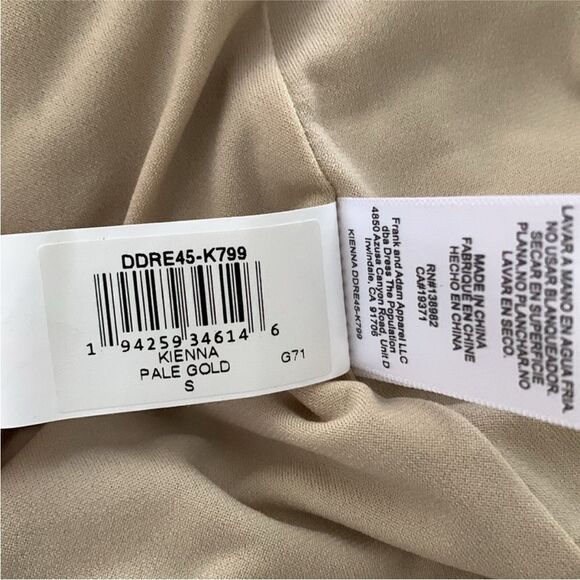 Dress The Population NWT Kienna Shimmer Gown in Pale Gold Small - Picture 8 of 9